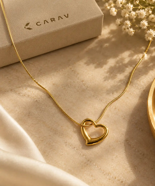 CARAV Aurelia gold heart pendant necklace