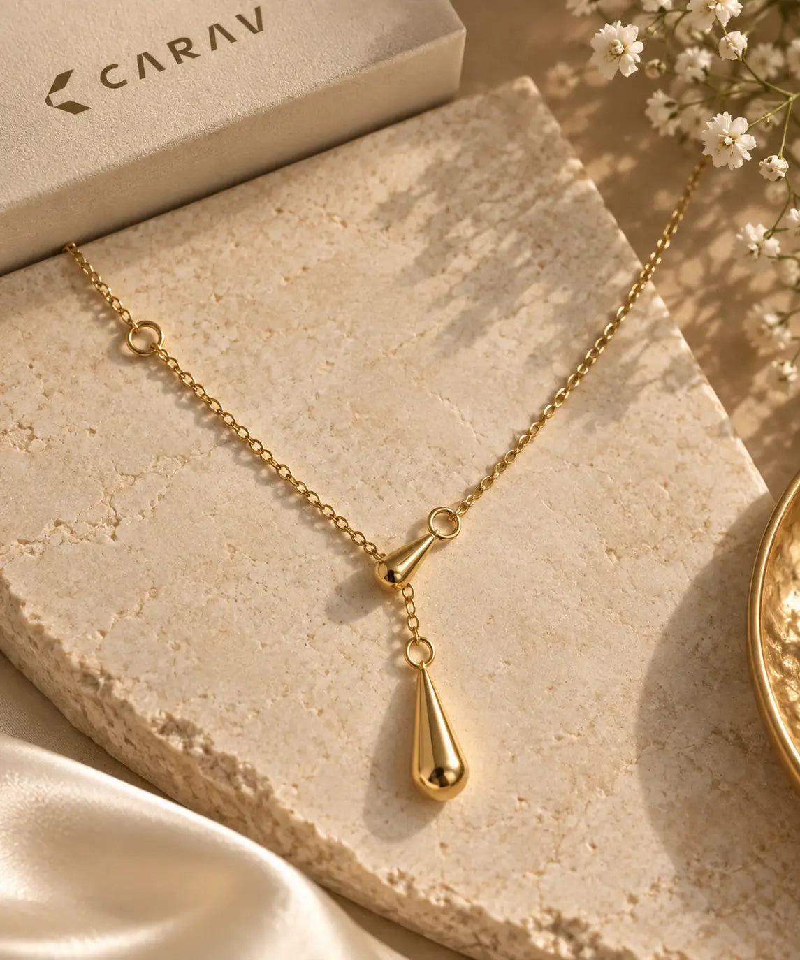 CARAV gold teardrop pendant necklace