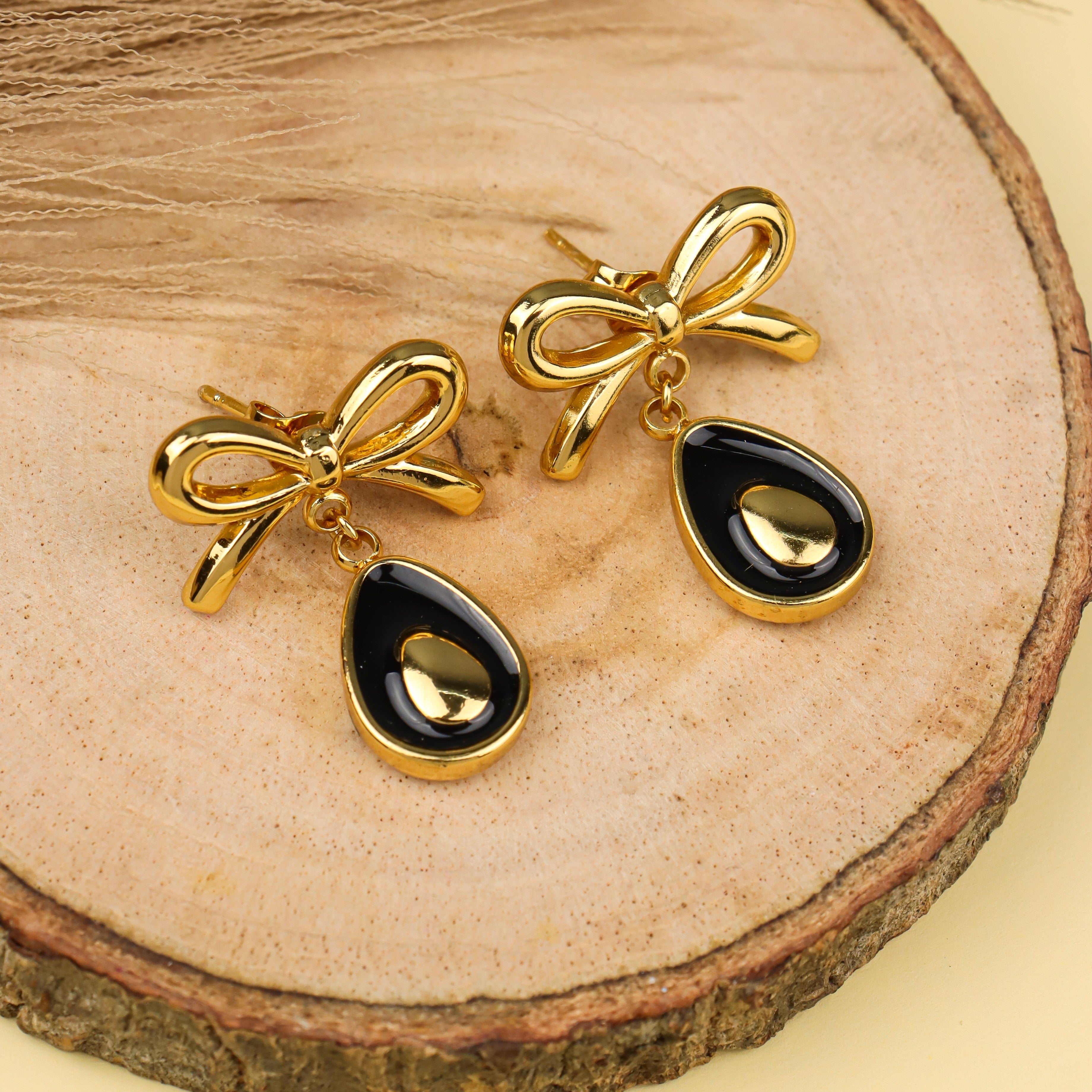 Black Teardrop Bow Earrings